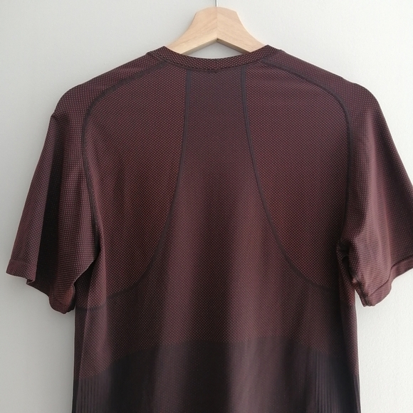 Lululemon Men's Metal Vent Tech Short Sleeve 2.0 in Magma Sequoia Ombre Small - Picture 11 of 16